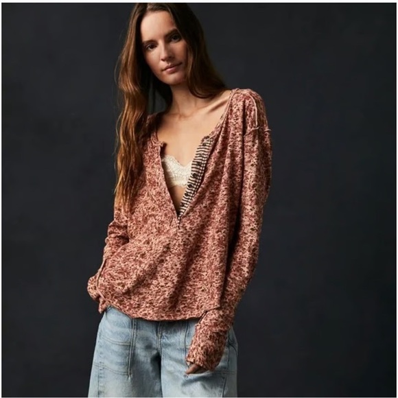 We The Free Girl Meets Boy Henley Size M - Picture 2 of 15